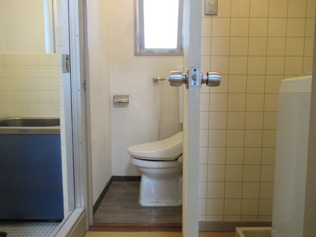 浴室-トイレ-洗濯機置き場